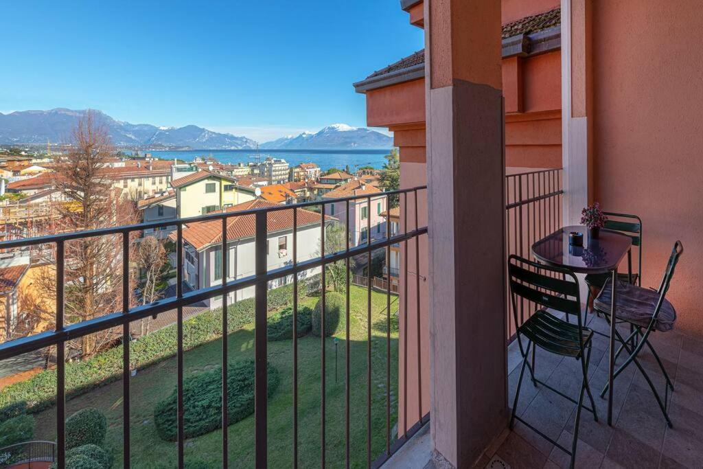 Garda Lake View Apartment Desenzano del Garda Eksteriør billede