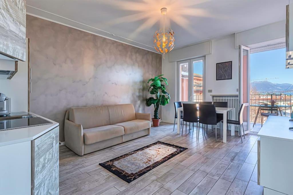 Garda Lake View Apartment Desenzano del Garda Eksteriør billede
